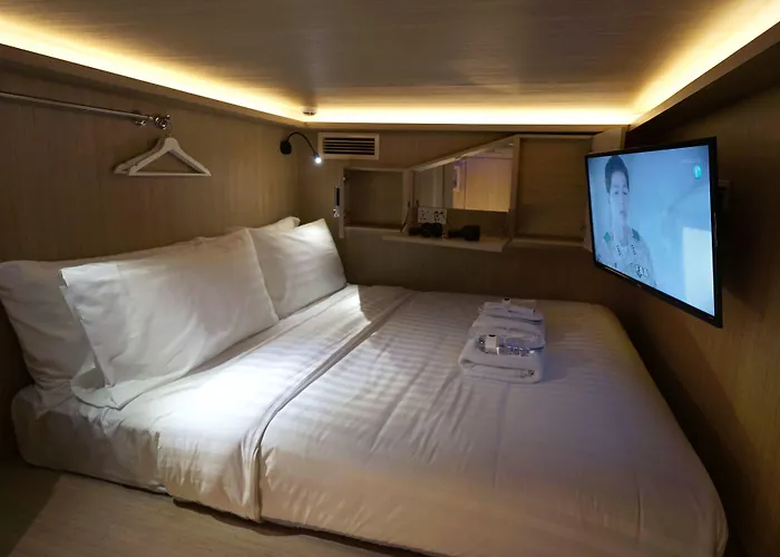 Cube Boutique Capsule Hotel At Kampong Glam Singapore