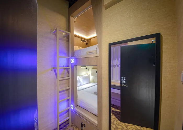Cube Boutique Capsule Hotel At Kampong Glam Singapore