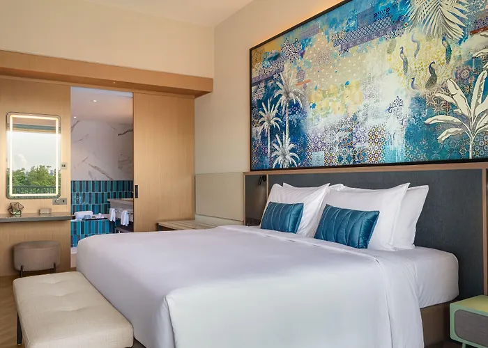 Resorts World Sentosa - Festive Hotel Singapura